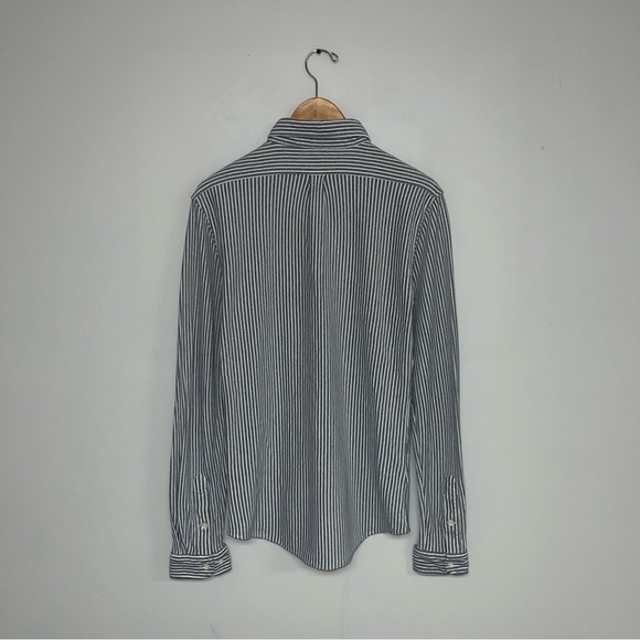 Saks Fifth Avenue Button Down Shirt Women’s Size Large  Grey White‎ Striped Slim - Picture 7 of 10